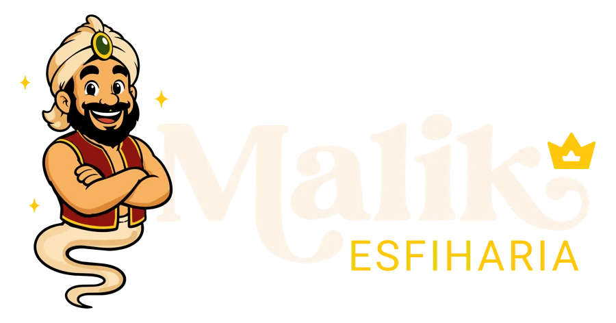 Malik Esfiharia, com o mascote gênio